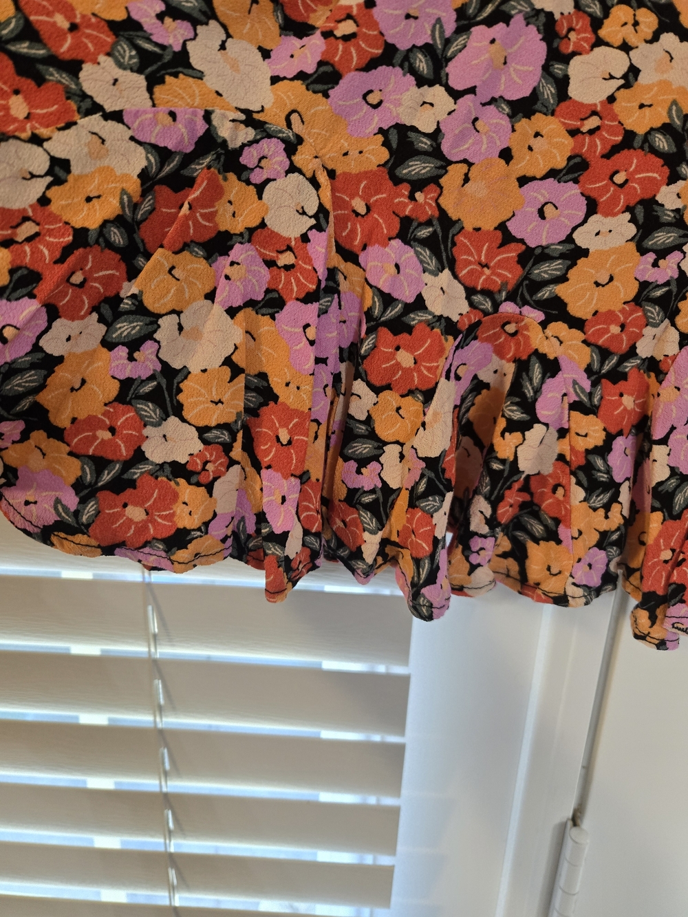 LOFT Skirt with Ruffle Hem Sz Large - Picture 2 of 5